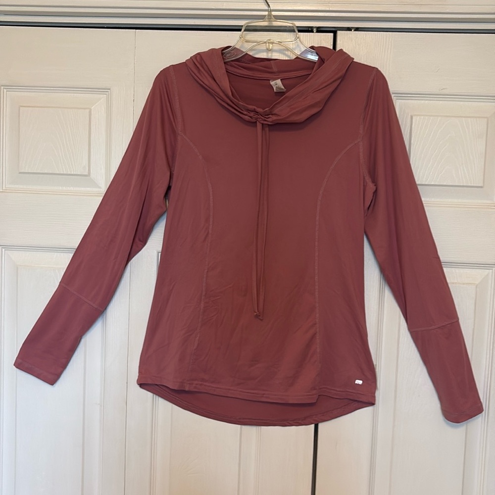 Womens long sleeve activewear hooded top